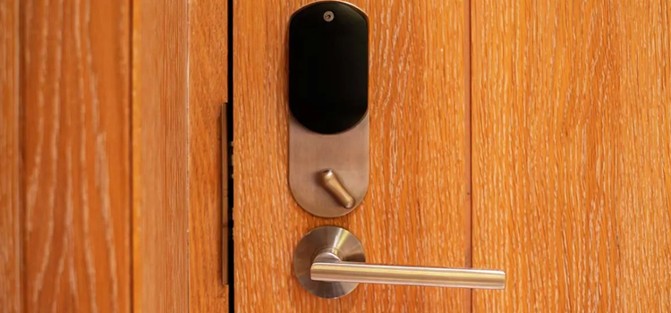 Automatic Locking Door Knob Diamond Bar